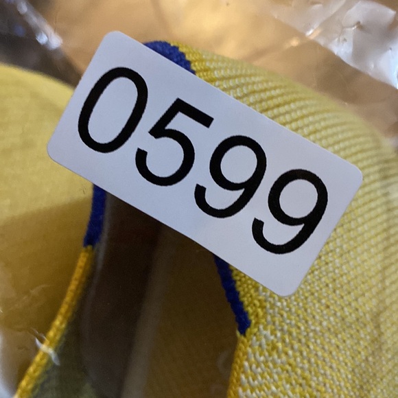 Rothy’s Yellow Lemon Round Toe Slip On Shoes Women’s Size 6.5 Stripes Flats - Picture 12 of 12